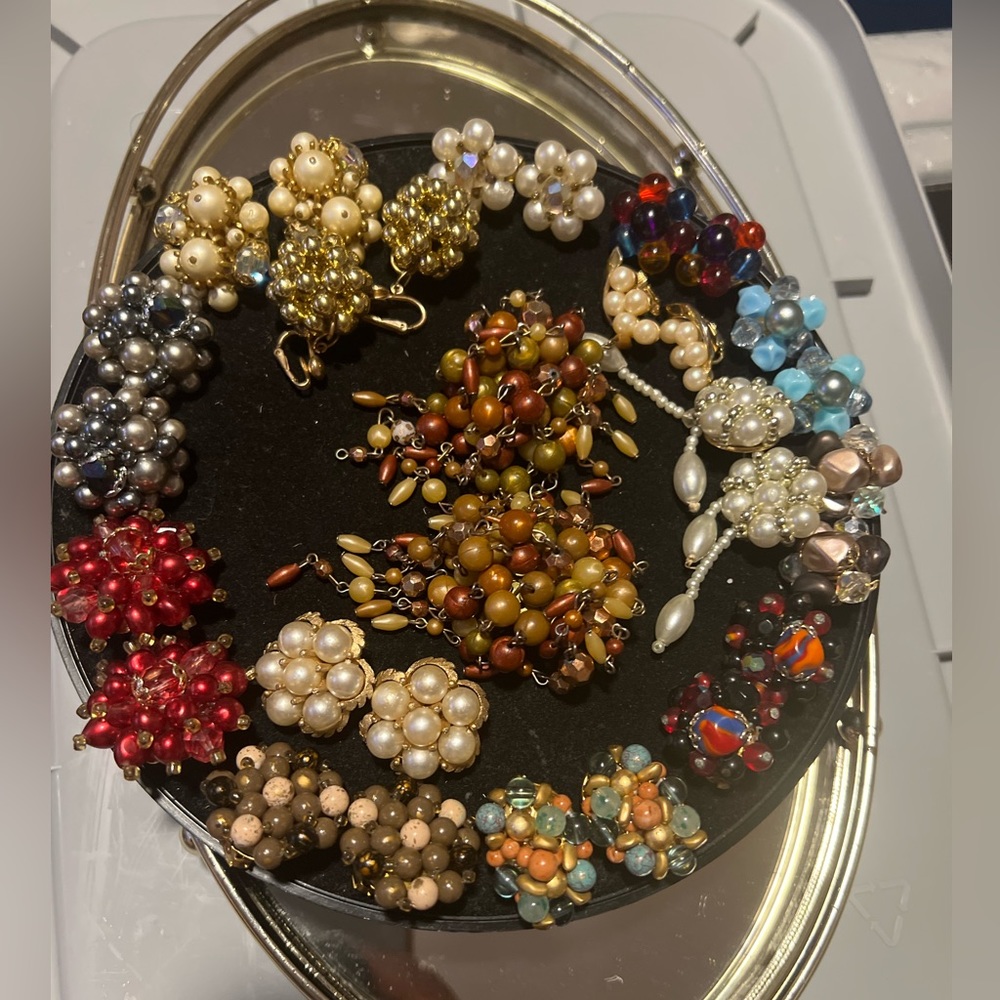 VINTAGE CLUSTERS